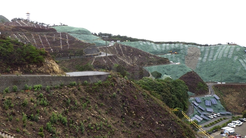 セーフティークライマー工法　和歌山県　すさみ町太陽光発電所の現場 4